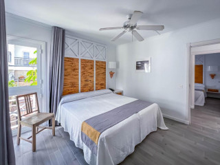 Apartamentos Parque del Sol