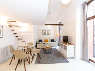 APARTAMENTOS PUERTA DEL SOL I