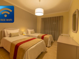 Apartamentos Turísticos Flor da Rocha