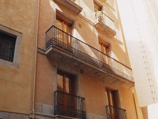 Apartaments Sant Jordi Comtal 33