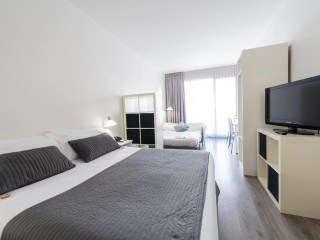 Aparthotel Atenea Calabria