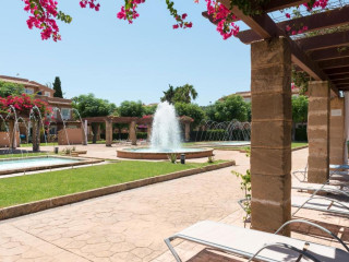 Aparthotel Ciudad Laurel