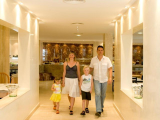 Aparthotel Playa Dorada