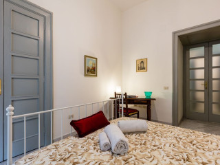 APARTMENT - CORSO V. EMANUELE III BH 81