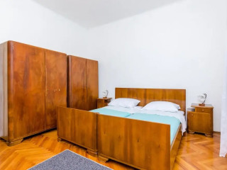 Apartment Lucy