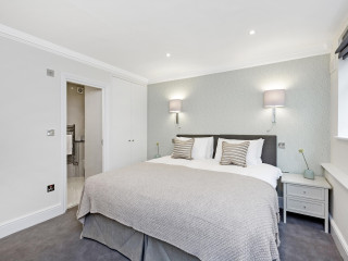 Apartment Queensgate Court