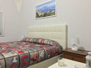 APARTMENT SPACCANAPOLI