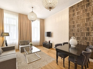 Apartments 6 Rooms