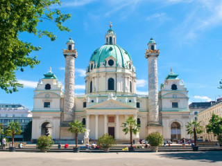 Apartments am Brahmsplatz