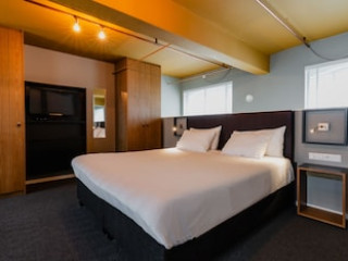 APARTMENTS DE HALLEN