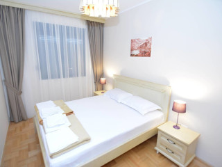 Apartments Dobrotski Dvori