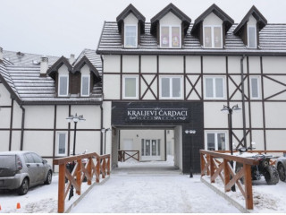 APARTMENTS KRALJEVI CARDACI SPA