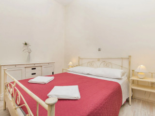 Apartments Lausion