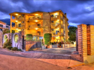 APARTMENTS RADEVI?
