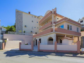 APARTMENTS VILA GALILEO