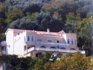 Apartments Villa Ana