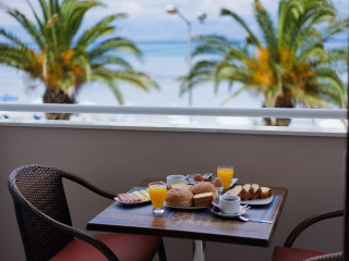 Aphrodite Beachfront Hotel