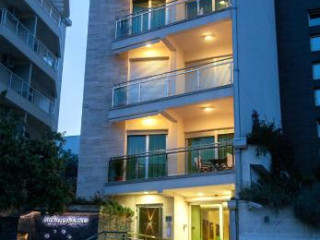 APIA RESIDENCE