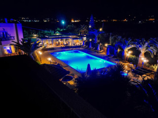 Apollo Resort Art Hotel