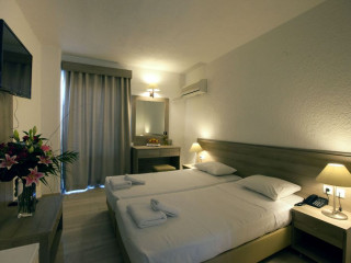 Apollon Hotel