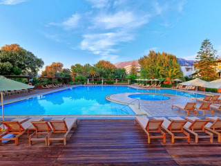 APOLLONIA BEACH RESORT & SPA