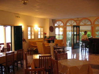 Apraos Bay Hotel