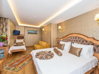 Aprilis Gold Hotel