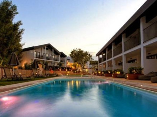 Aqua Bay Hotel