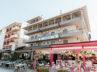 Aqua Beachfront Elegant Hotel