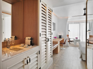 AQUA HOTEL BERTRAN PARK