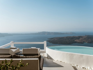 Aqua Luxury Suites Santorini