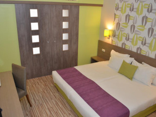 Aqua Nevis Club Hotel