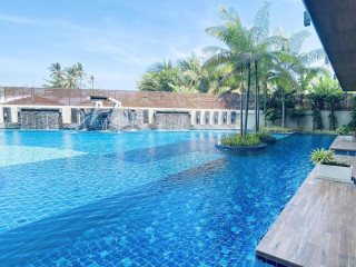 Aqua Resort SHA Plus