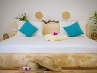 AQUAMARINA HOTEL & APARTMENTS