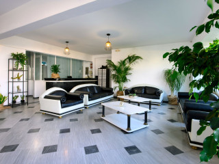 Aquarius Beach Hotel