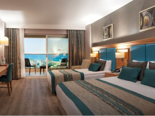 AQUASIS DELUXE RESORT & SPA