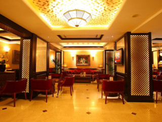Arabian Courtyard Hotel & Spa