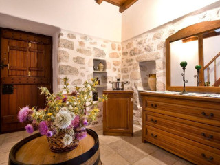 Arapakis Historic Castle