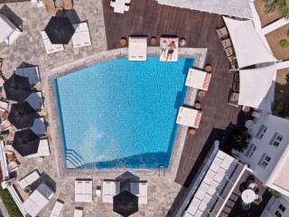 Archipelagos Luxury Hotel