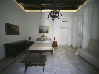 AREA ANGIOINA SUITES