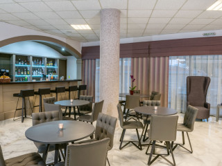 ARIADNE HOTEL