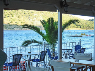 Aris Hotel