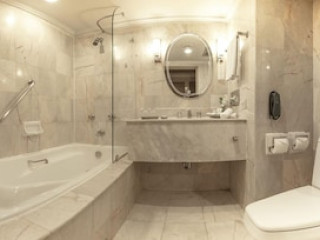 ARNOMA GRAND BANGKOK (SHA)