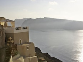 ART MAISONS ASPAKI OIA CASTLE