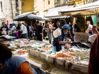 ART SUITE NEL CUORE DI NAPOLI
