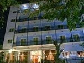 Arte Annapolis Inn