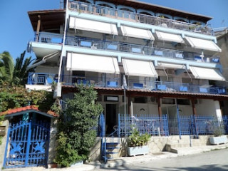 ARTEMIS STUDIOS & APARTMENTS