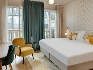 ARTEMISIA MONTMARTRE