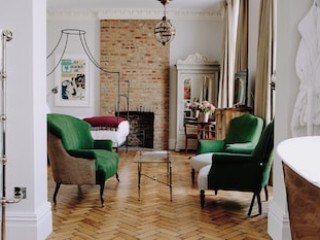 ARTIST RESIDENCE LONDON