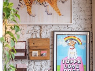 ARTIST RESIDENCE LONDON